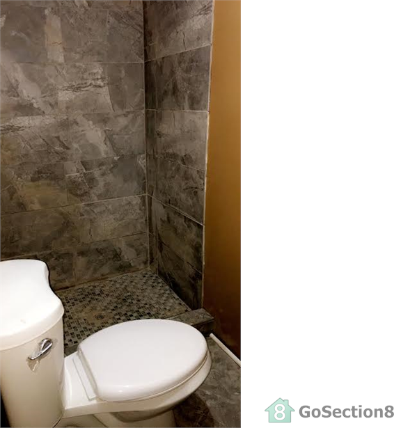 2950 6th St - Photo 3 of 7