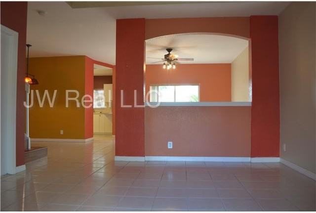 11386 NW 34th Pl - Photo 3 of 20