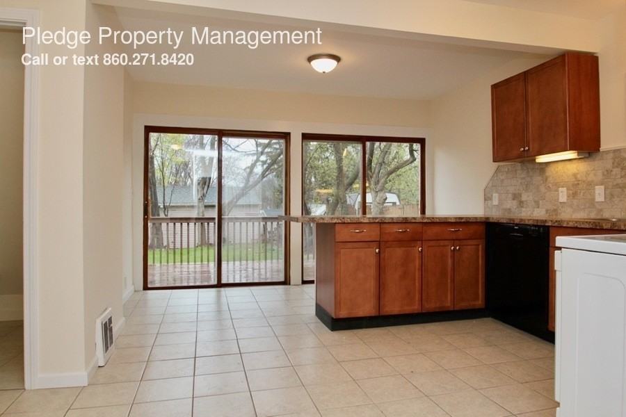 1848 South St - Photo 3 of 21