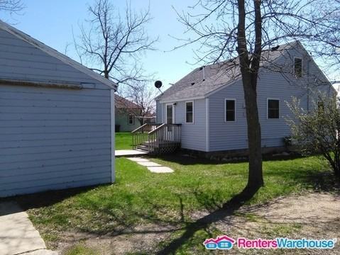 315 E James St - Photo 2 of 18