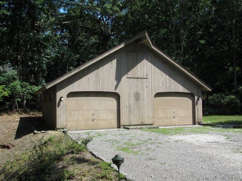 2745 Vanston Rd - Photo 3 of 10