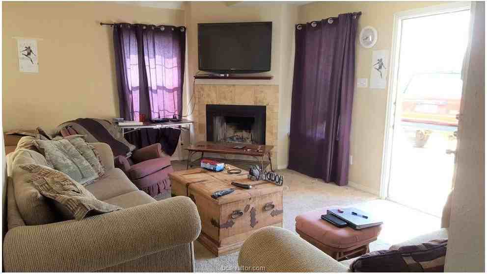 815 Ave A - Photo 2 of 9