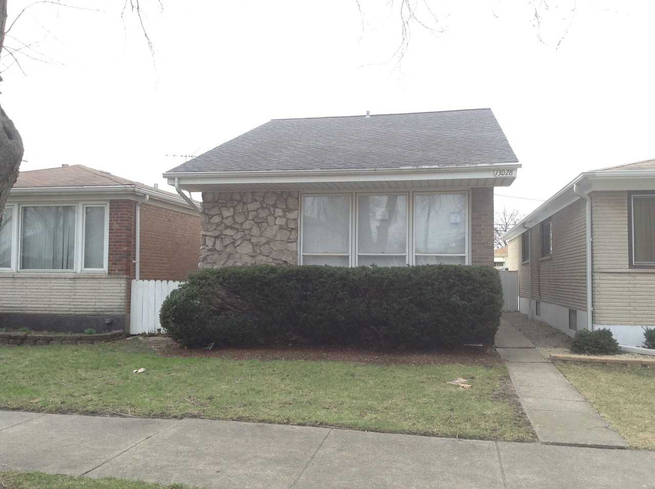 13028 S Burley Ave - Photo 2 of 14