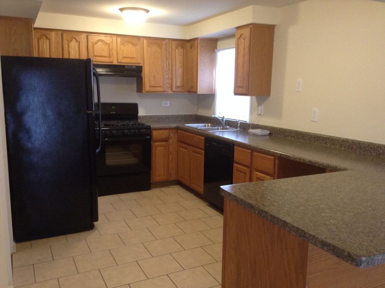 13028 S Burley Ave - Photo 3 of 14