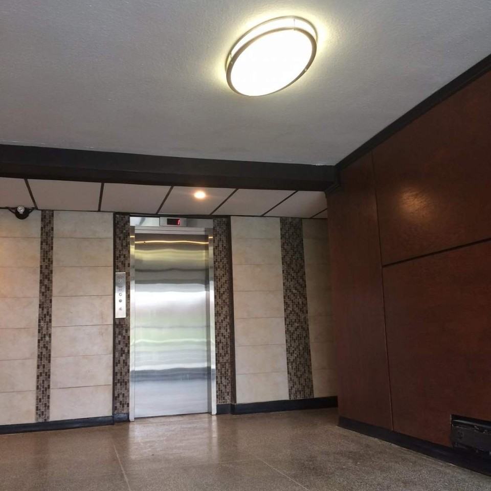 3250 Keele St - Photo 2 of 10