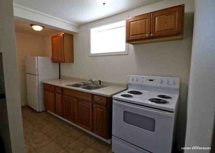 3014 7th Ave N - Photo 3 of 7