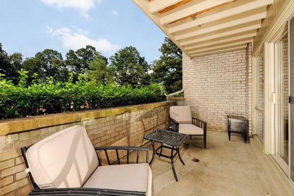 Parke Laurel Apartment Homes - Photo 3 of 19