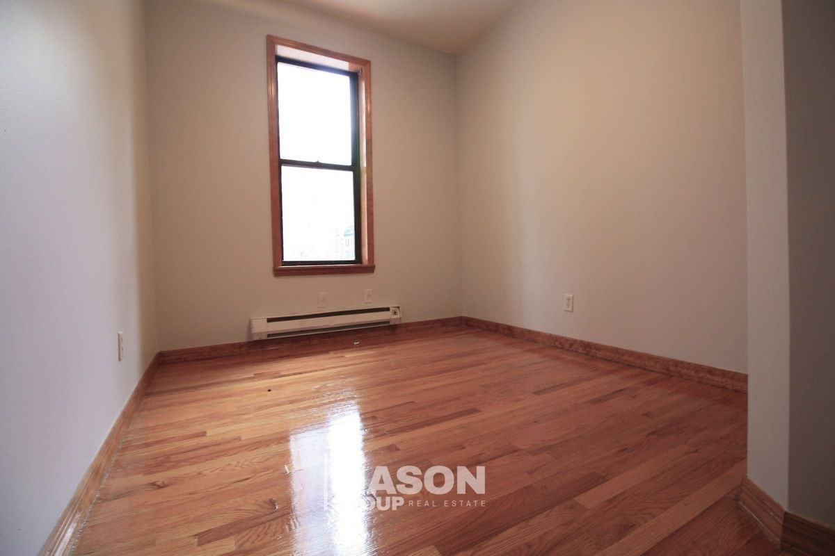 587 Riverside Drive #1e