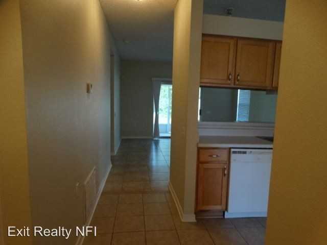 1418 Newcastle Way - Photo 3 of 11