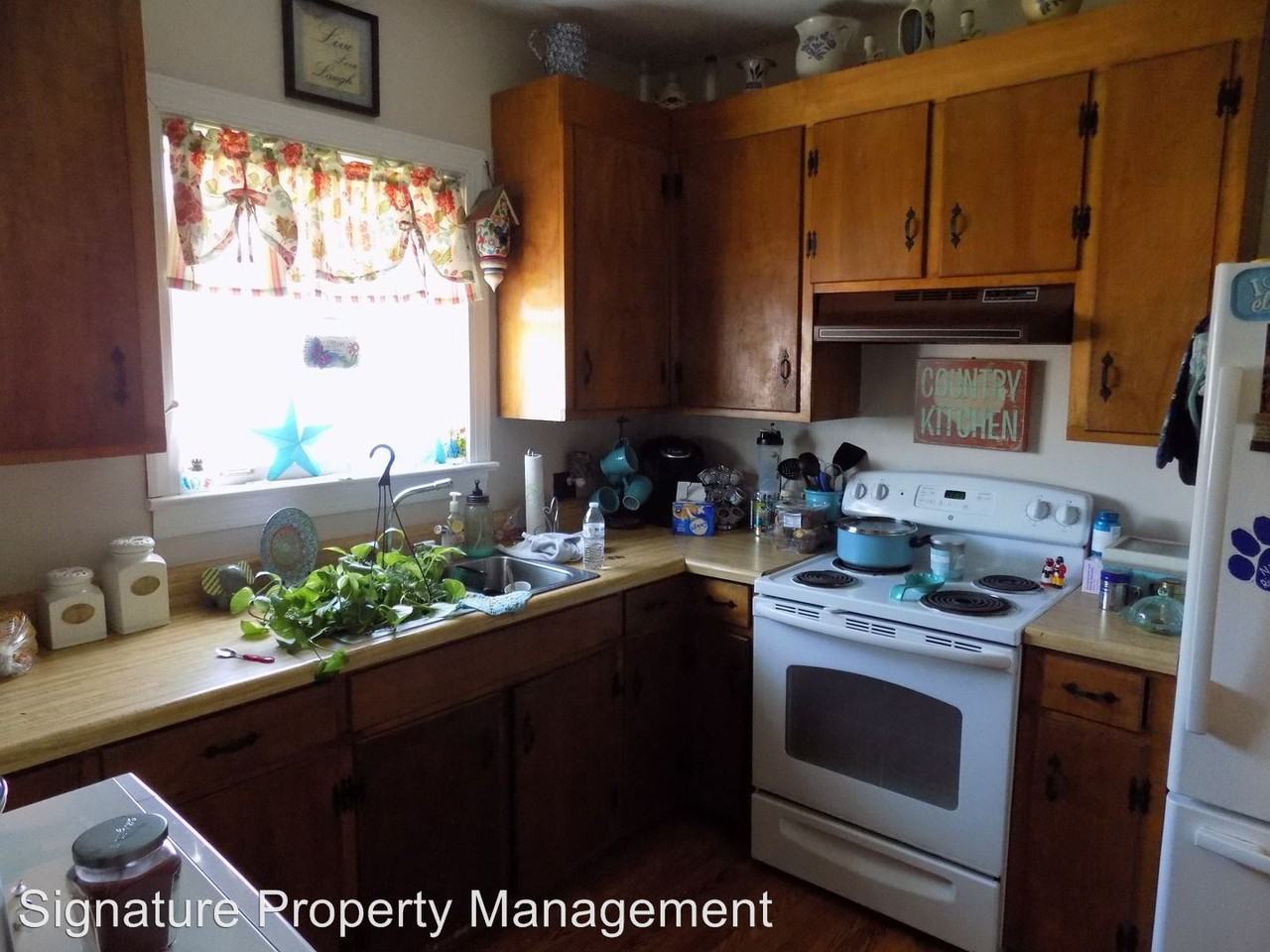 1110 Main St - Photo 3 of 8