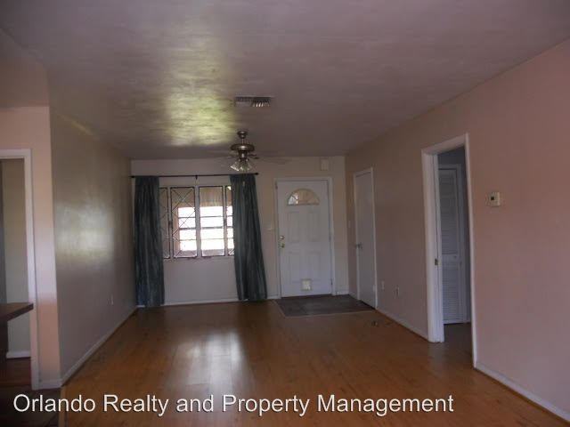 3123 Surfside Way - Photo 3 of 11