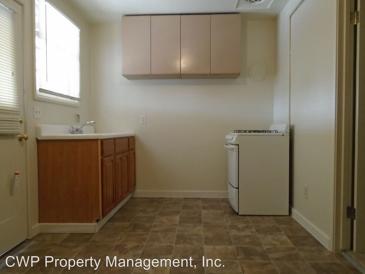 22368 Western Blvd - Photo 2 of 6