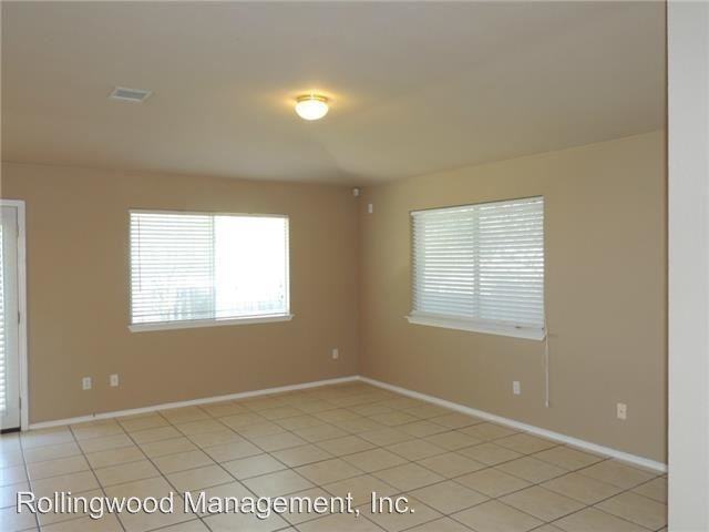 2009 Buckley Ln - Photo 3 of 10