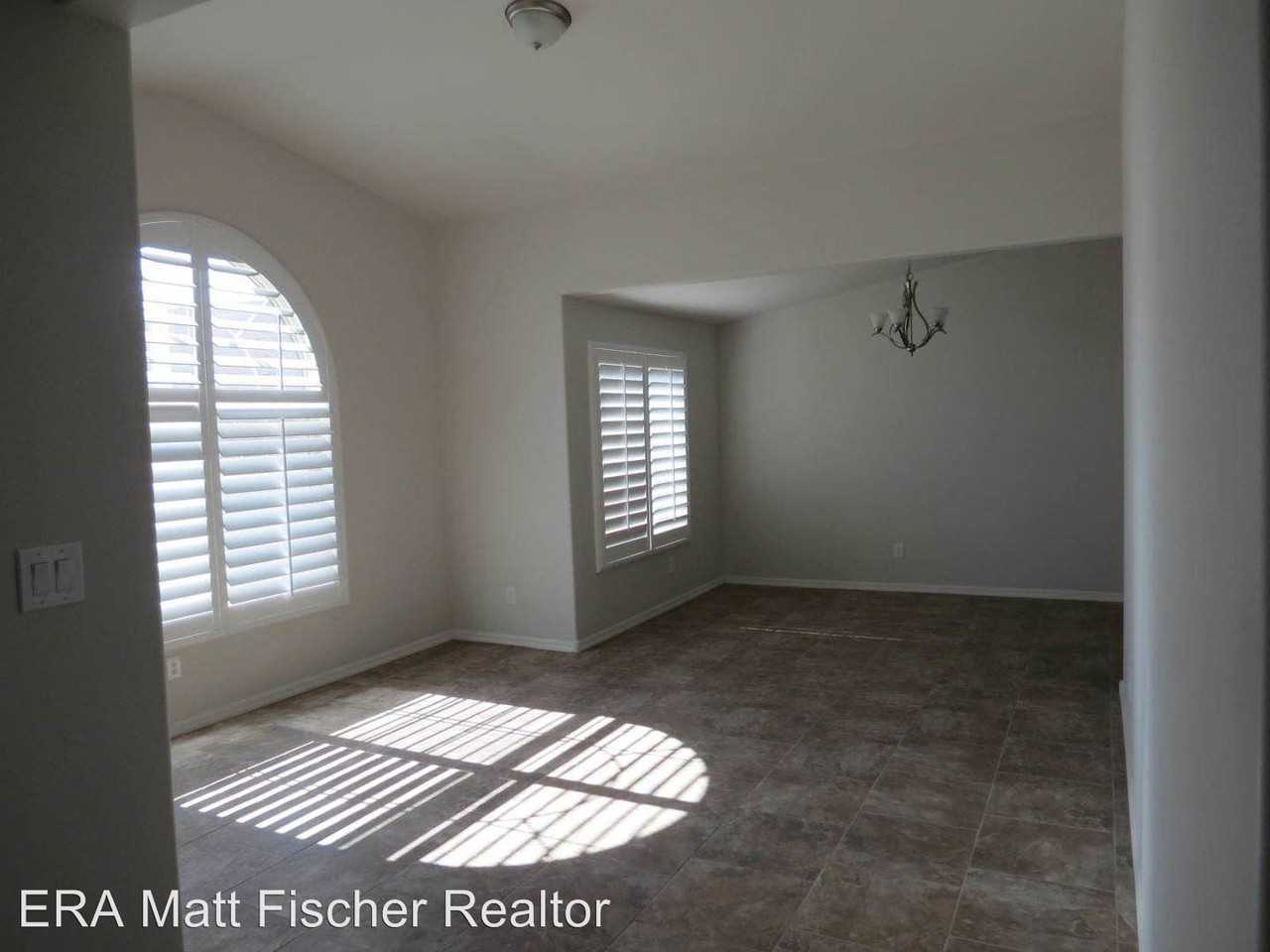 2788 S Dusk Ave - Photo 2 of 18