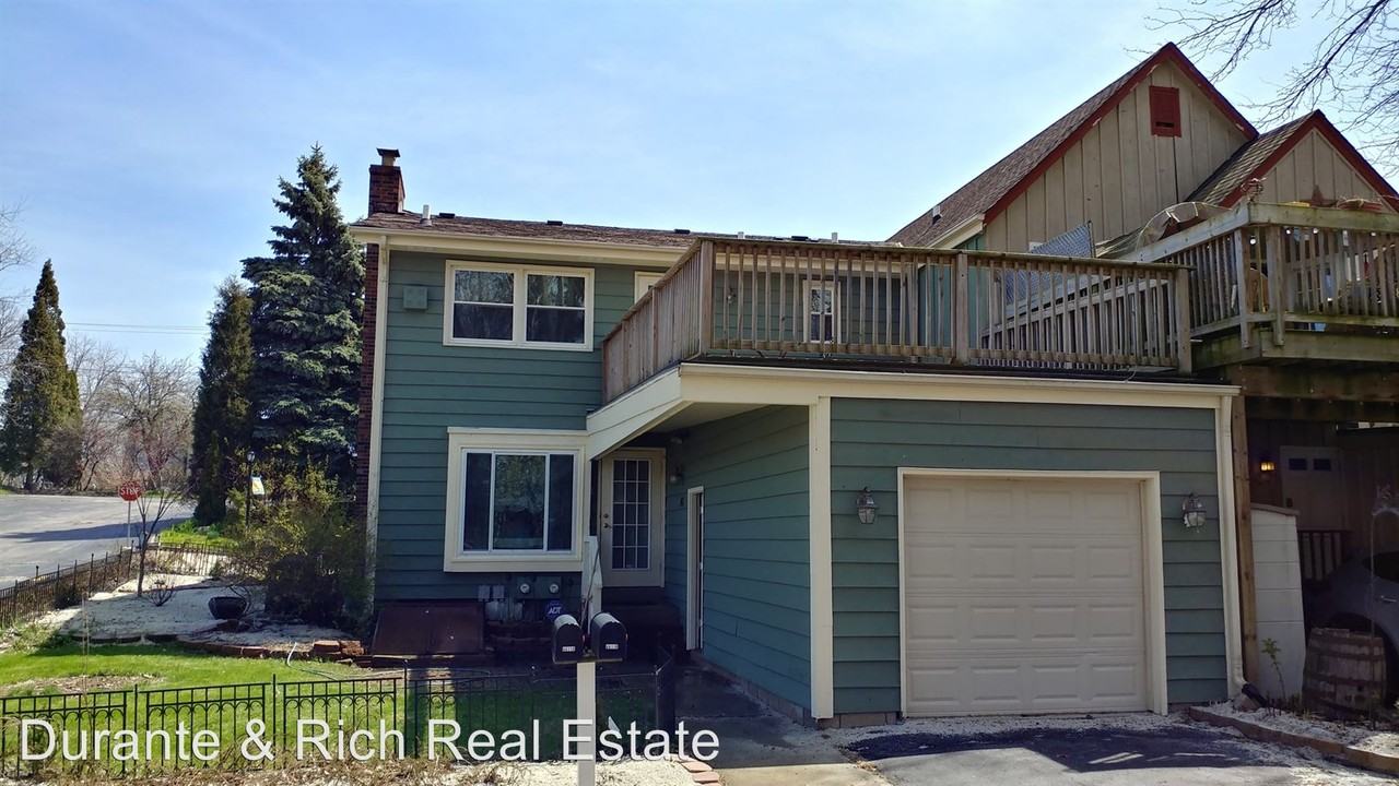 8611 S Market Pl - Photo 3 of 20