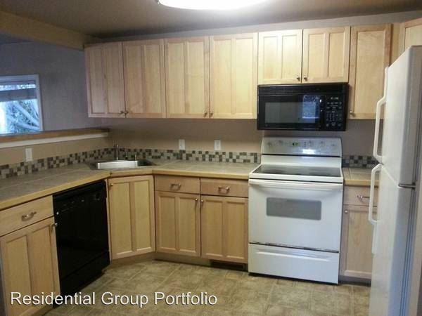 214 SW Langston Rd - Photo 3 of 15