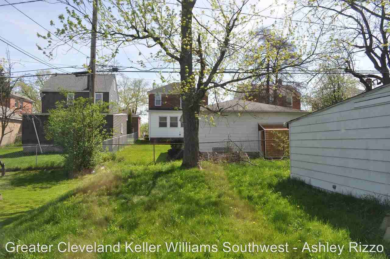 571 Helper Dr - Photo 3 of 12
