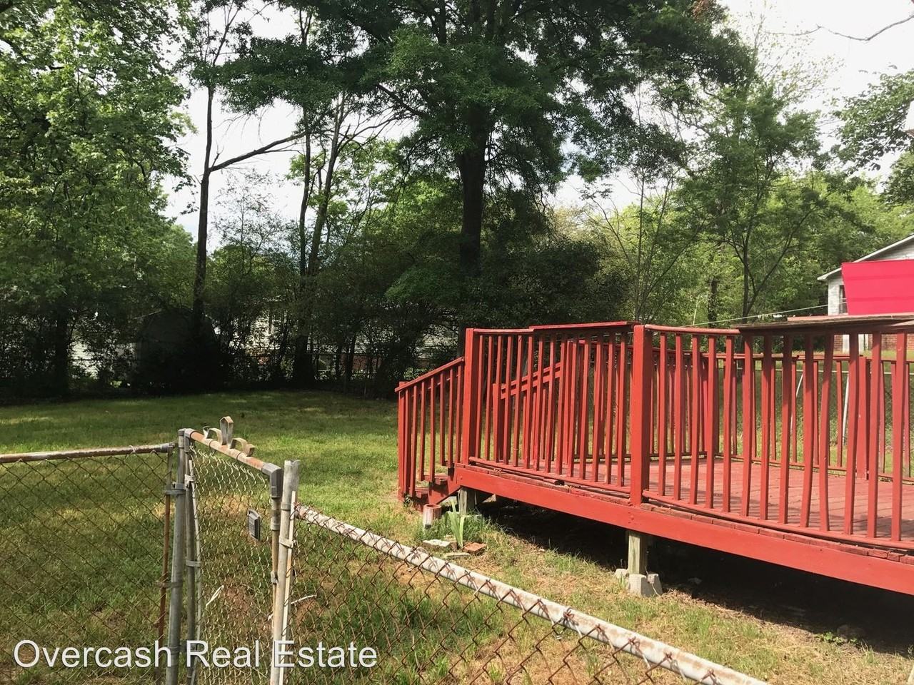 403 Plymouth St - Photo 2 of 6