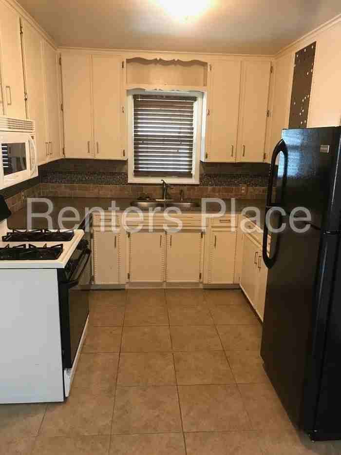 413 S 73rd E Ave - Photo 2 of 8