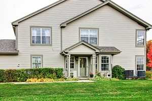 521 Willow Way - Photo 3 of 6