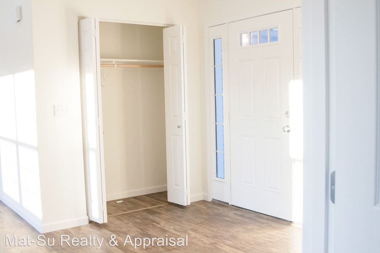 4700-4706 W. Amanda Dr. - Photo 2 of 28