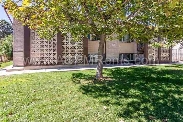 4136 3200 W - Photo 2 of 22