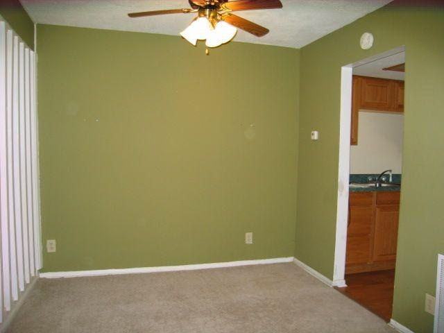 1344 Tishman Ln - Photo 3 of 10