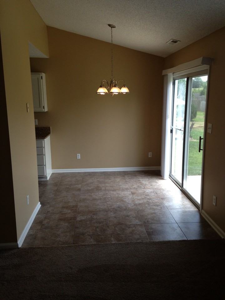 5807 Carolina Manor Ct - Photo 2 of 7