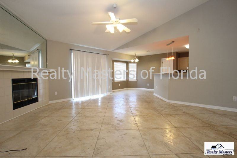 3246 Massena Dr - Photo 3 of 20