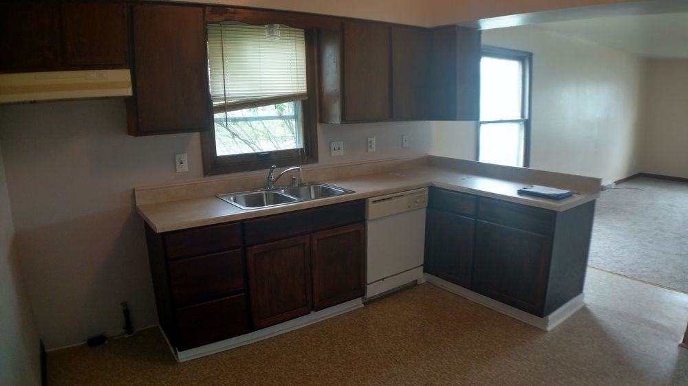 10425 W Daphne St - Photo 2 of 11