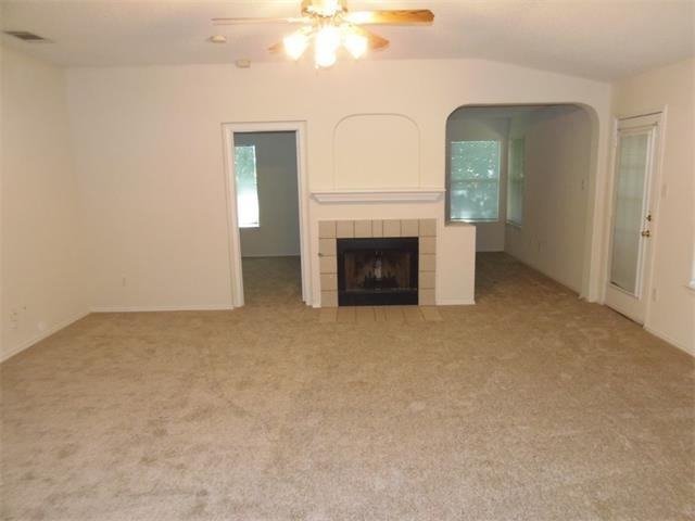147 Southlake Dr - Photo 3 of 15