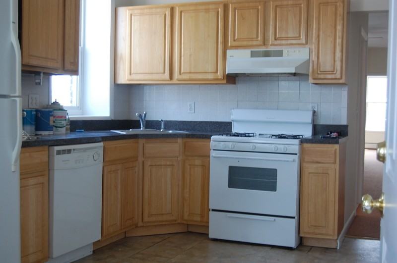 106 Center St #3 - Photo 2 of 5