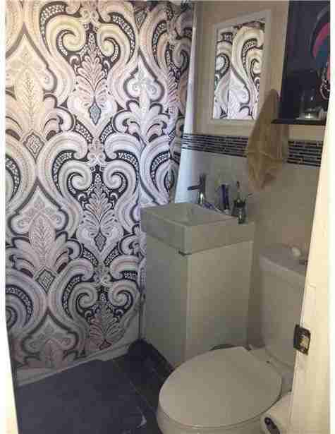 1508 NE 15th Ave - Photo 3 of 4