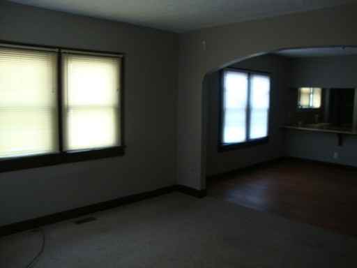 541 N Gray St - Photo 2 of 7