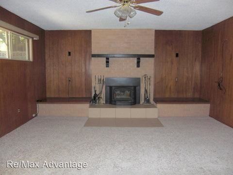 3204 La Veta Dr NE - Photo 2 of 2