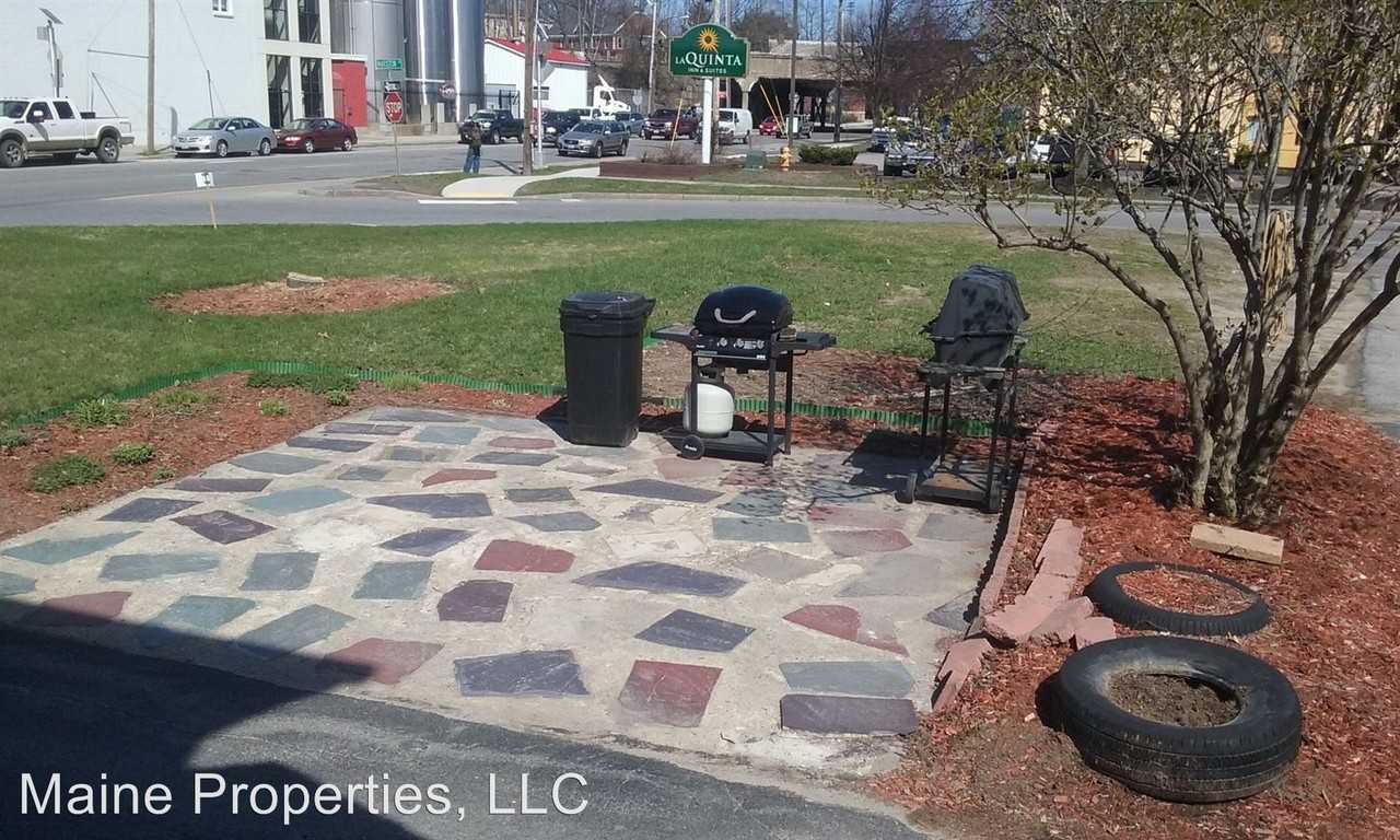 366 Park Ave - Photo 3 of 15