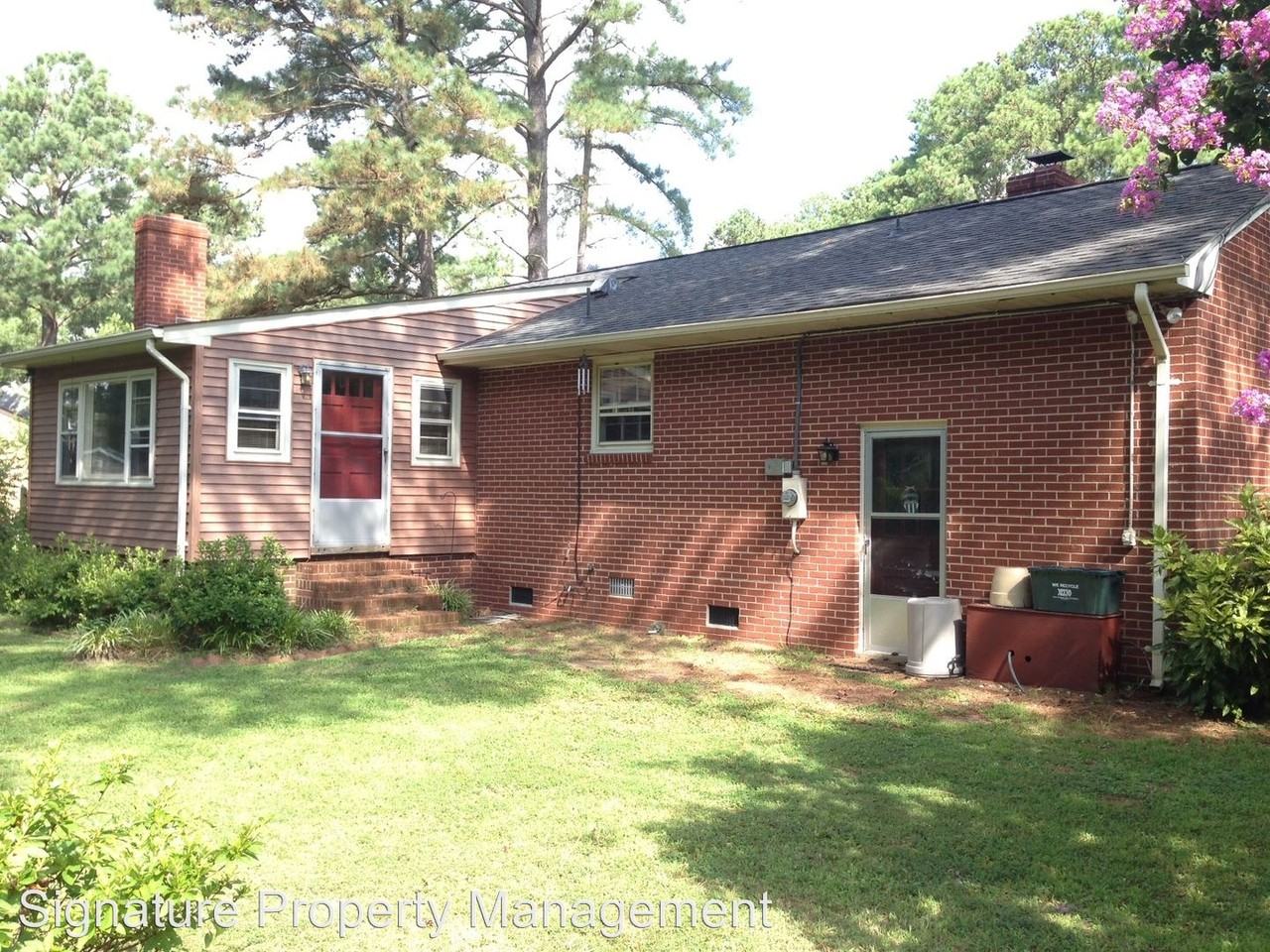 111 Kenneth Dr - Photo 3 of 15
