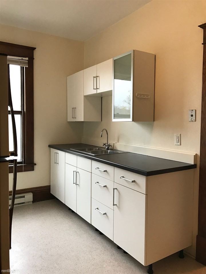 Sheyenne Apartments 230 Central Ave S, Valley City, ND 58072 Zumper