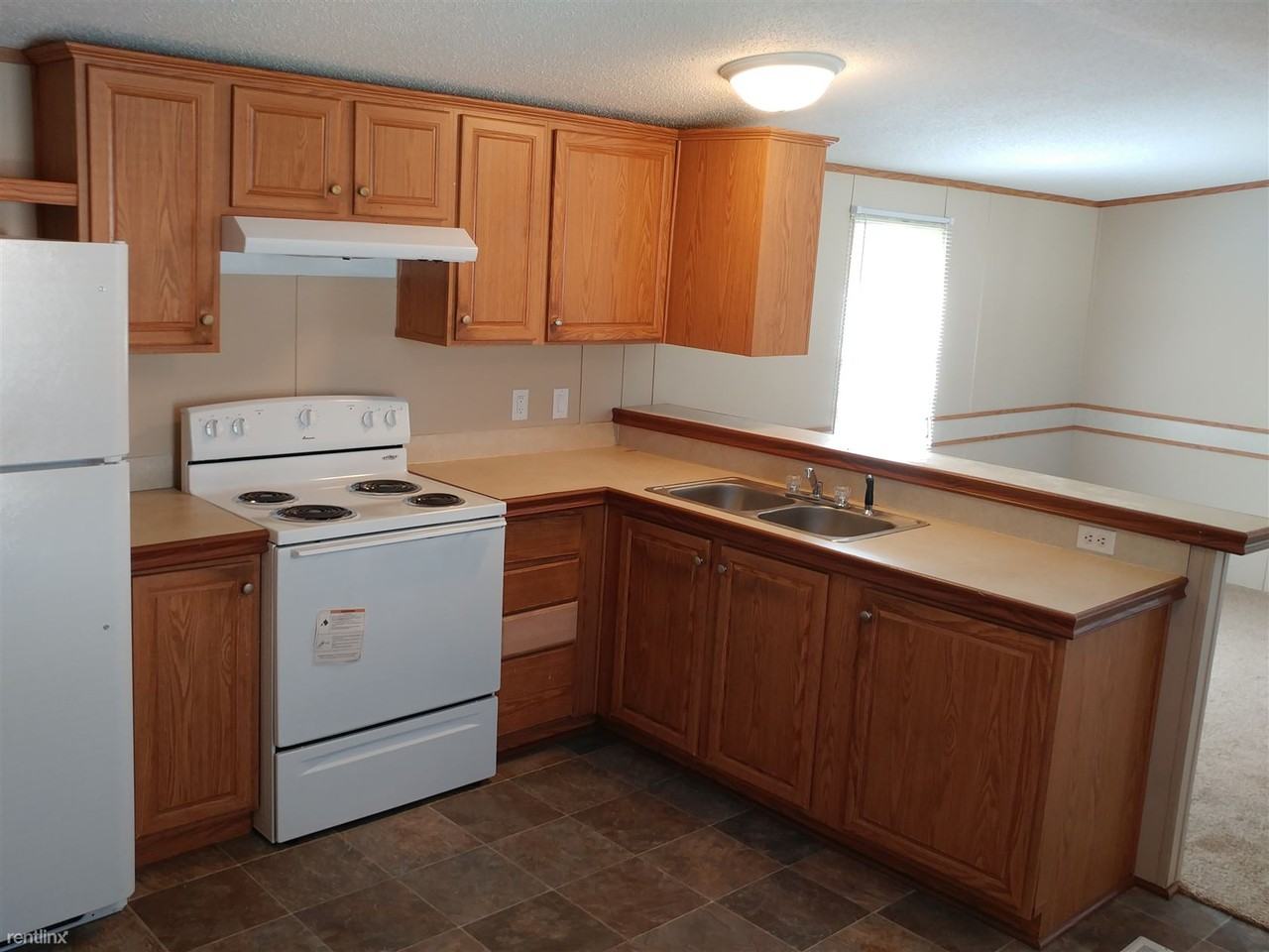 934 Marion Pl - Photo 2 of 22