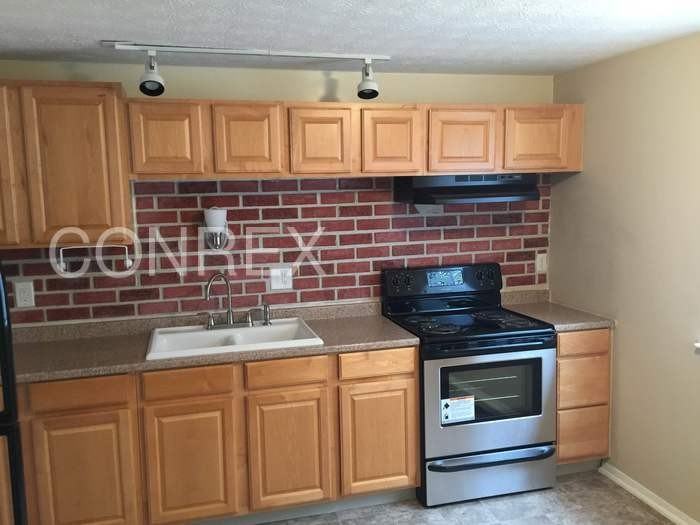 1456 Kingsbury Dr - Photo 2 of 9