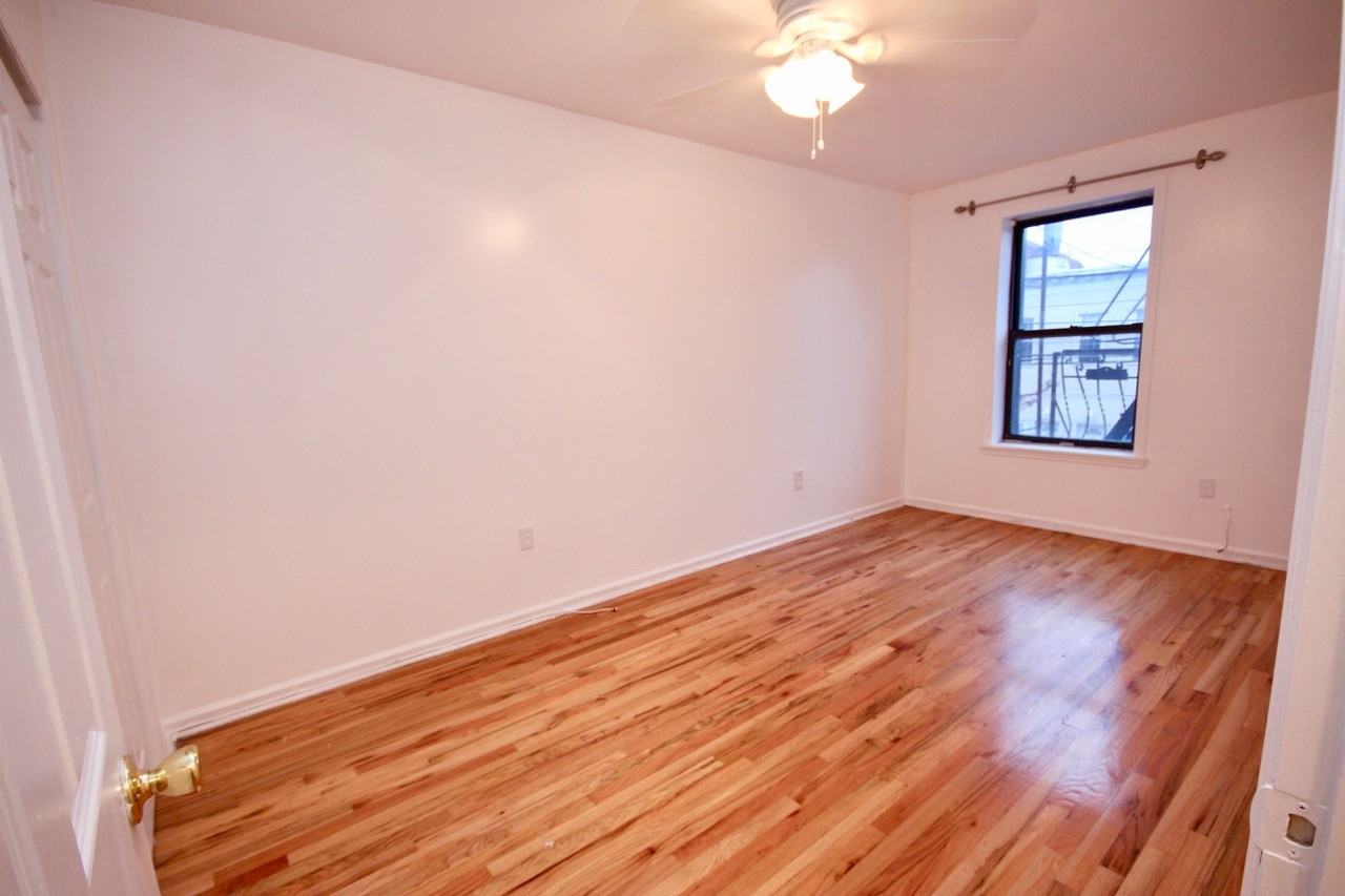 384 Palisade Avenue - Photo 2 of 18
