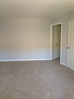 921 Rose Ave - Photo 2 of 10