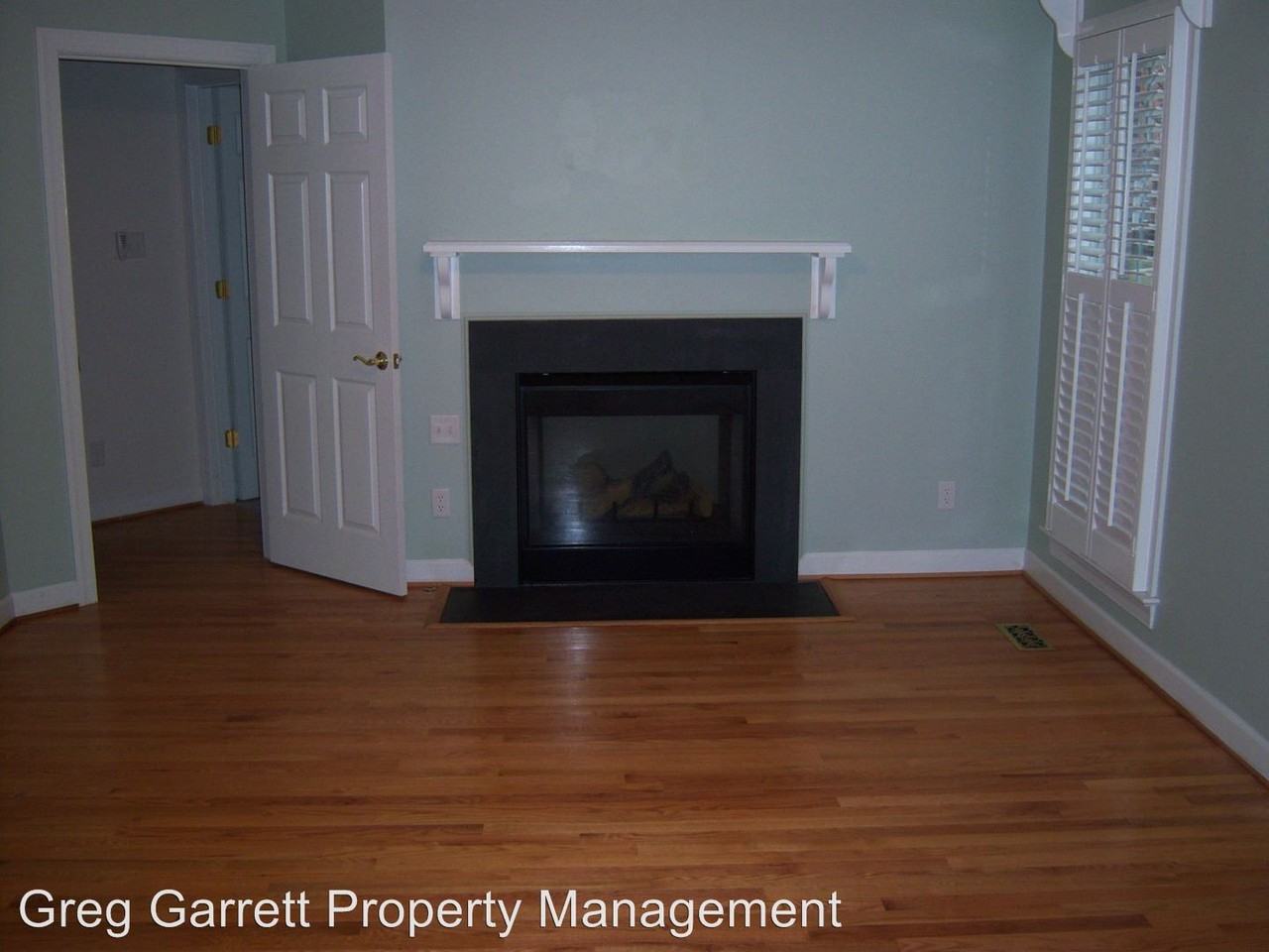 200 Eugene Oneil St S - Photo 3 of 14