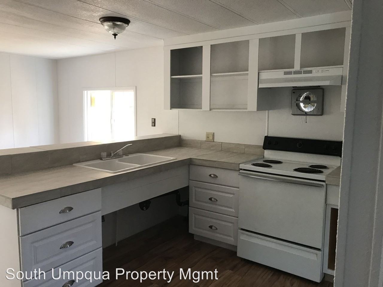 244 Mountain View Ave - Photo 3 of 7