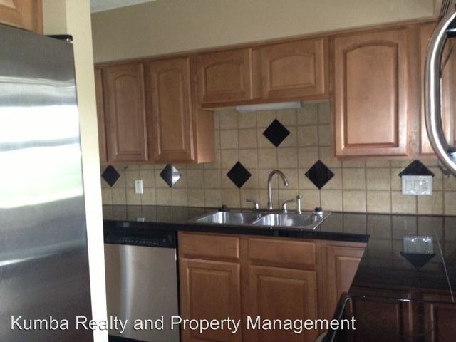 2906 E Marks St - Photo 3 of 7