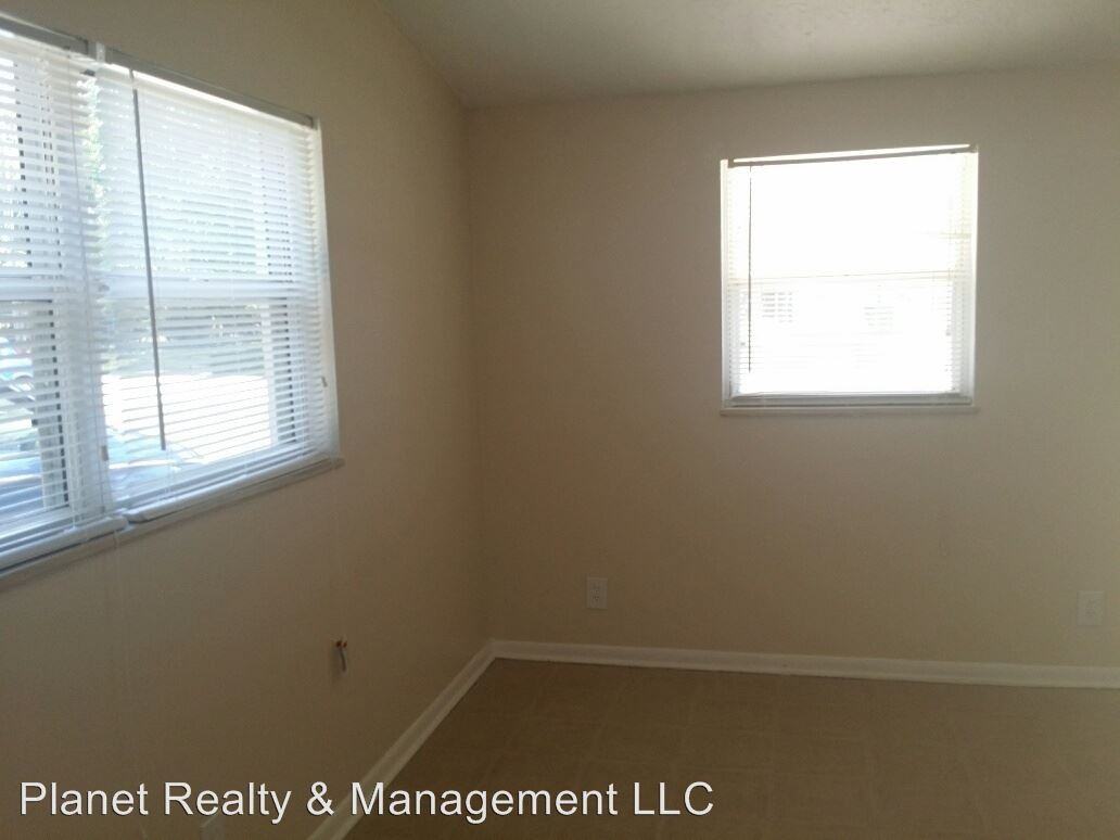 11949 Walle Dr - Photo 3 of 22