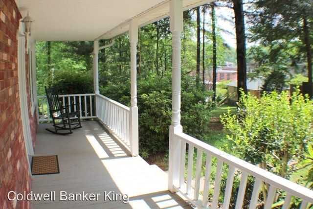 105 Beaver St - Photo 2 of 10