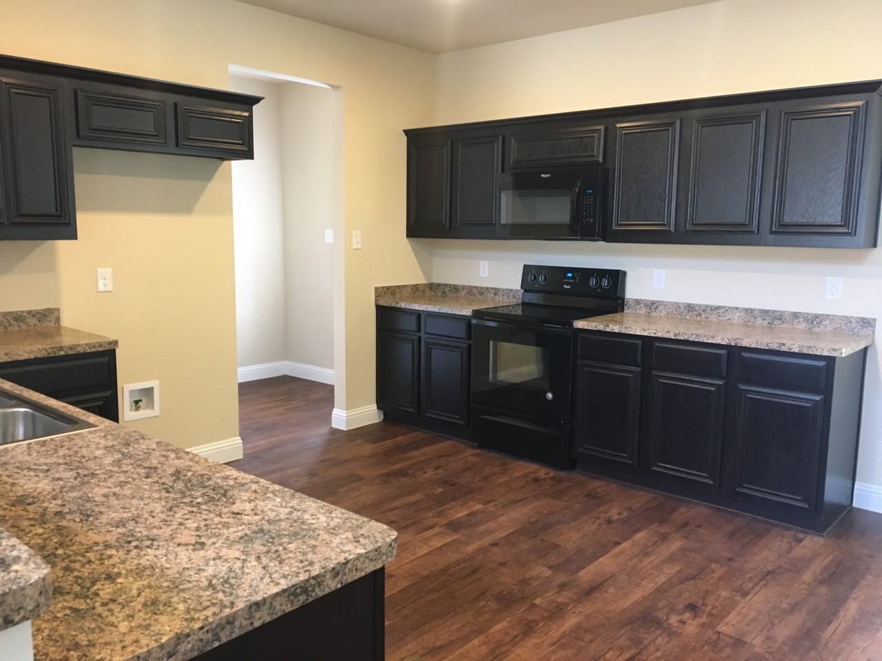 5104 Martinsburg Square - Photo 3 of 22