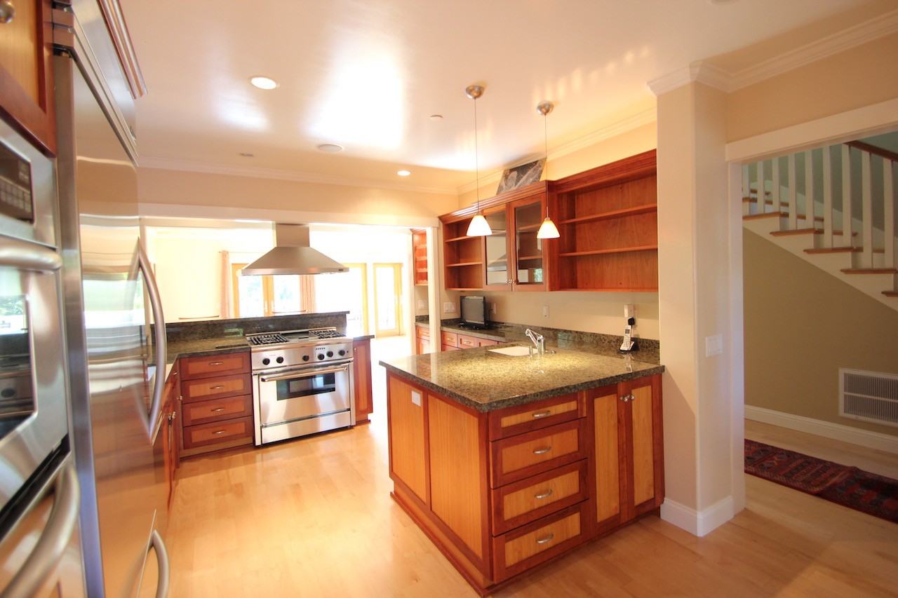 785 Marin Dr - Photo 3 of 21