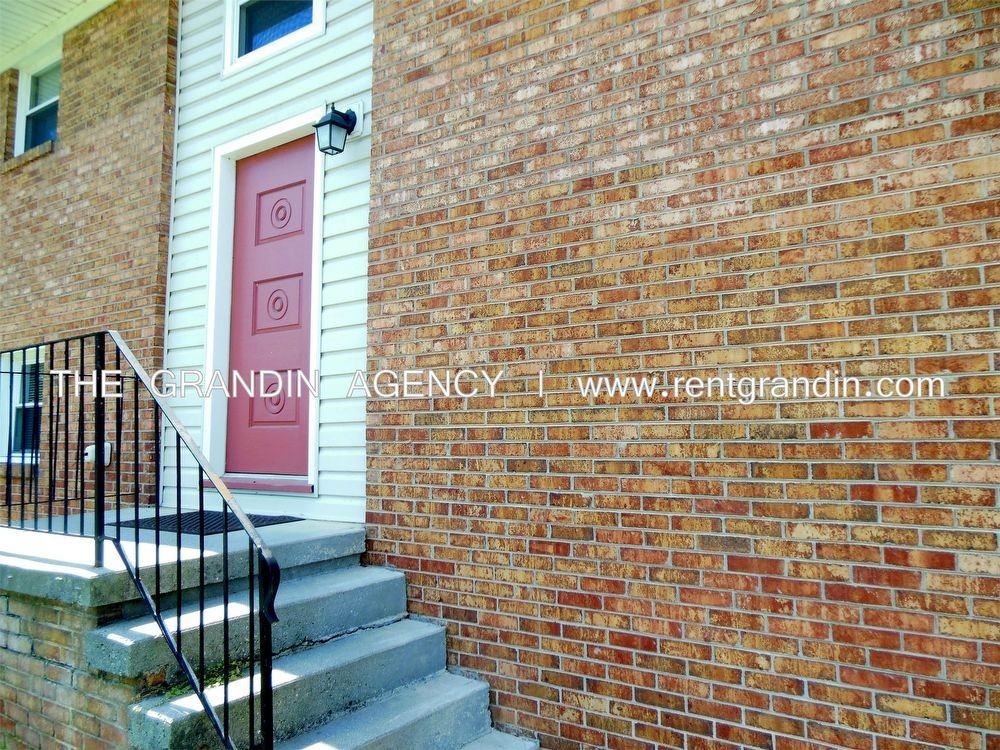 709 Riverland Rd SE - Photo 2 of 22